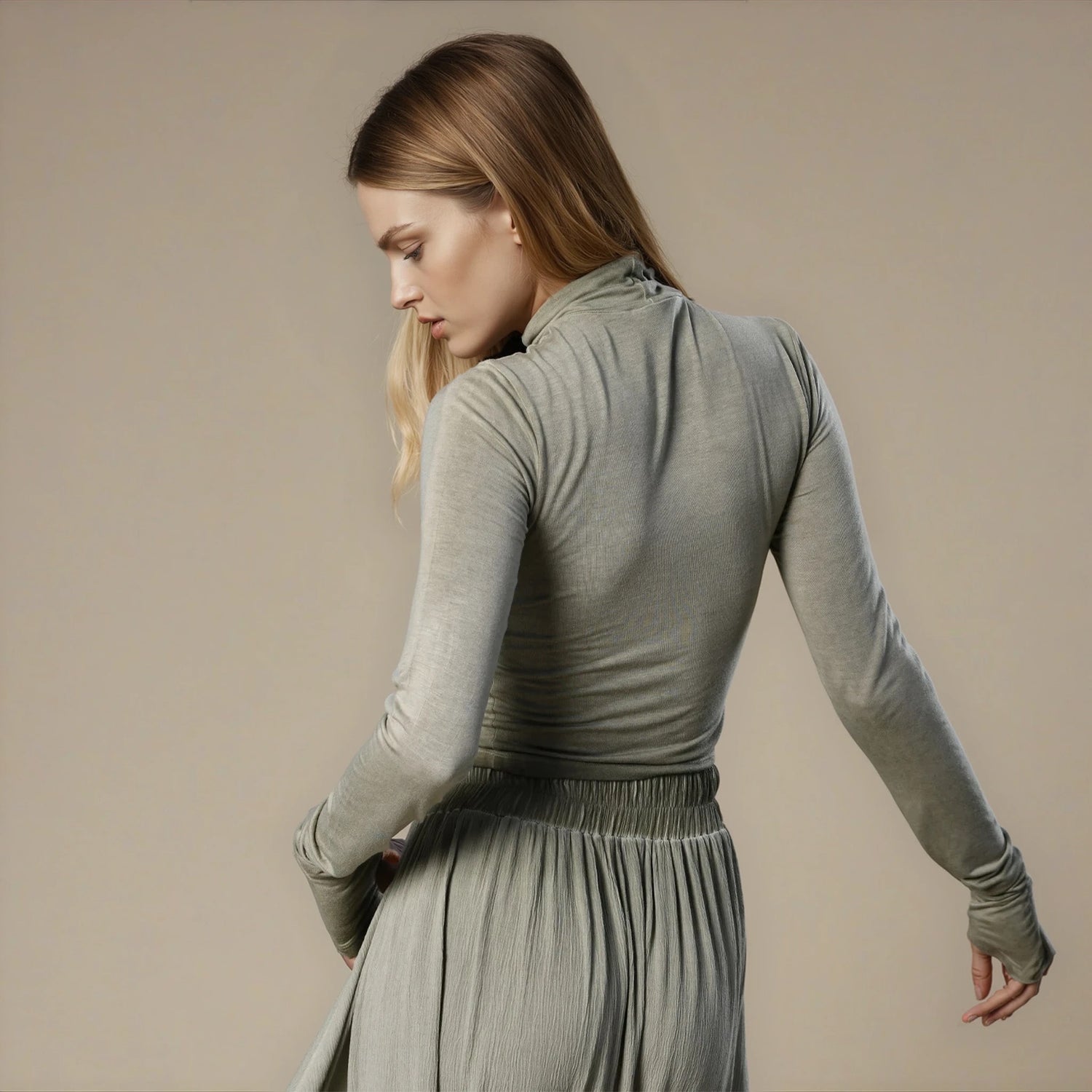 Na Body in Khaki Green