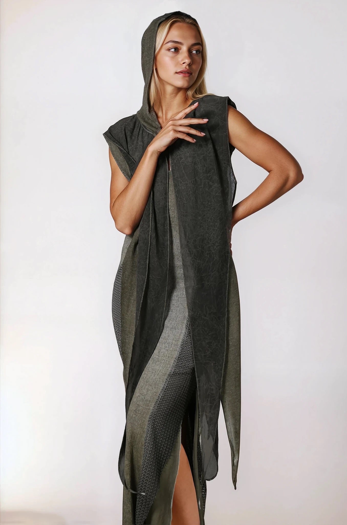 Armus Hood in Khaki Green