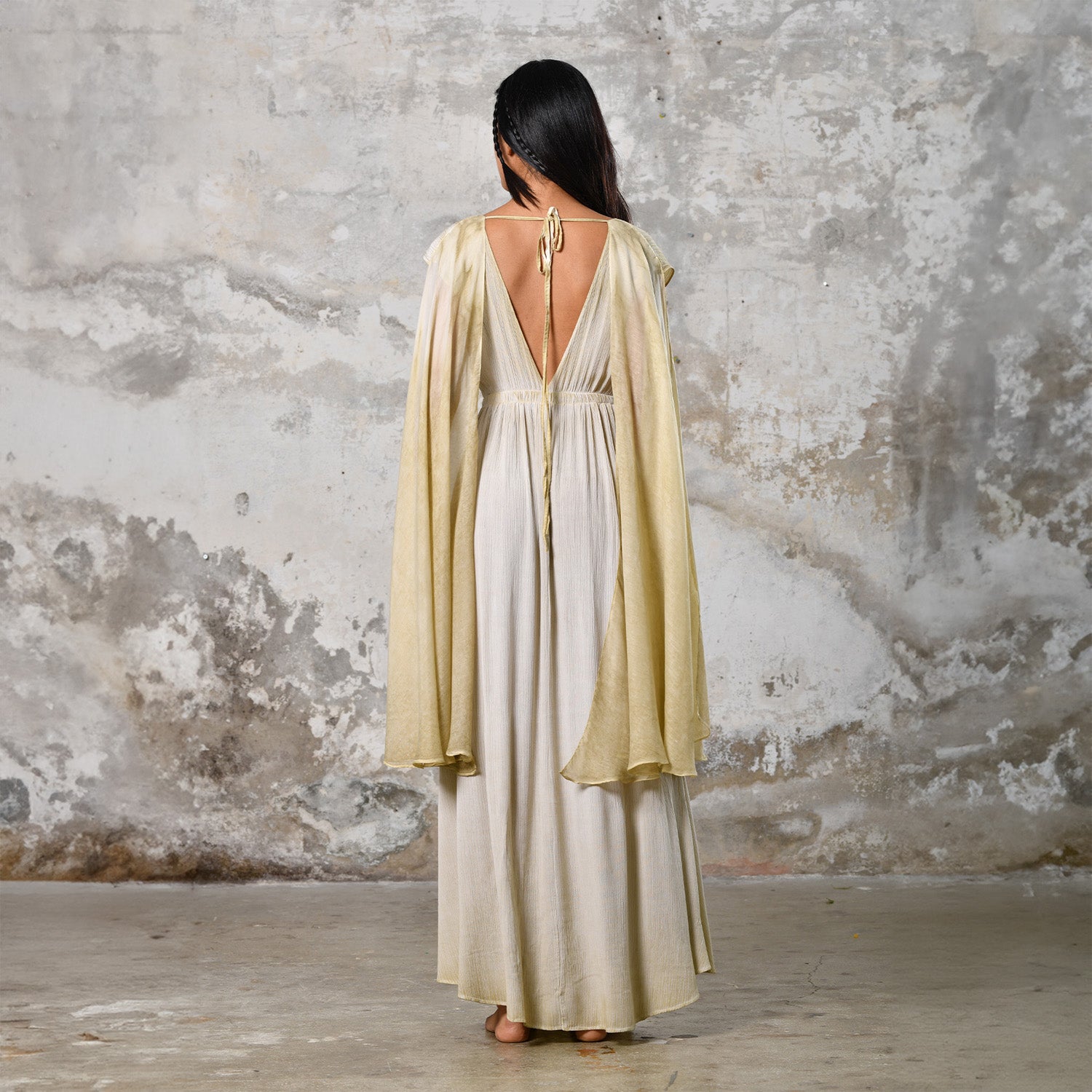 Celebrate divine femininity with our Greek Goddess Vibes Fairy Dress. Ethereal wings and perfect length make it a must-have addition to your wardrobe