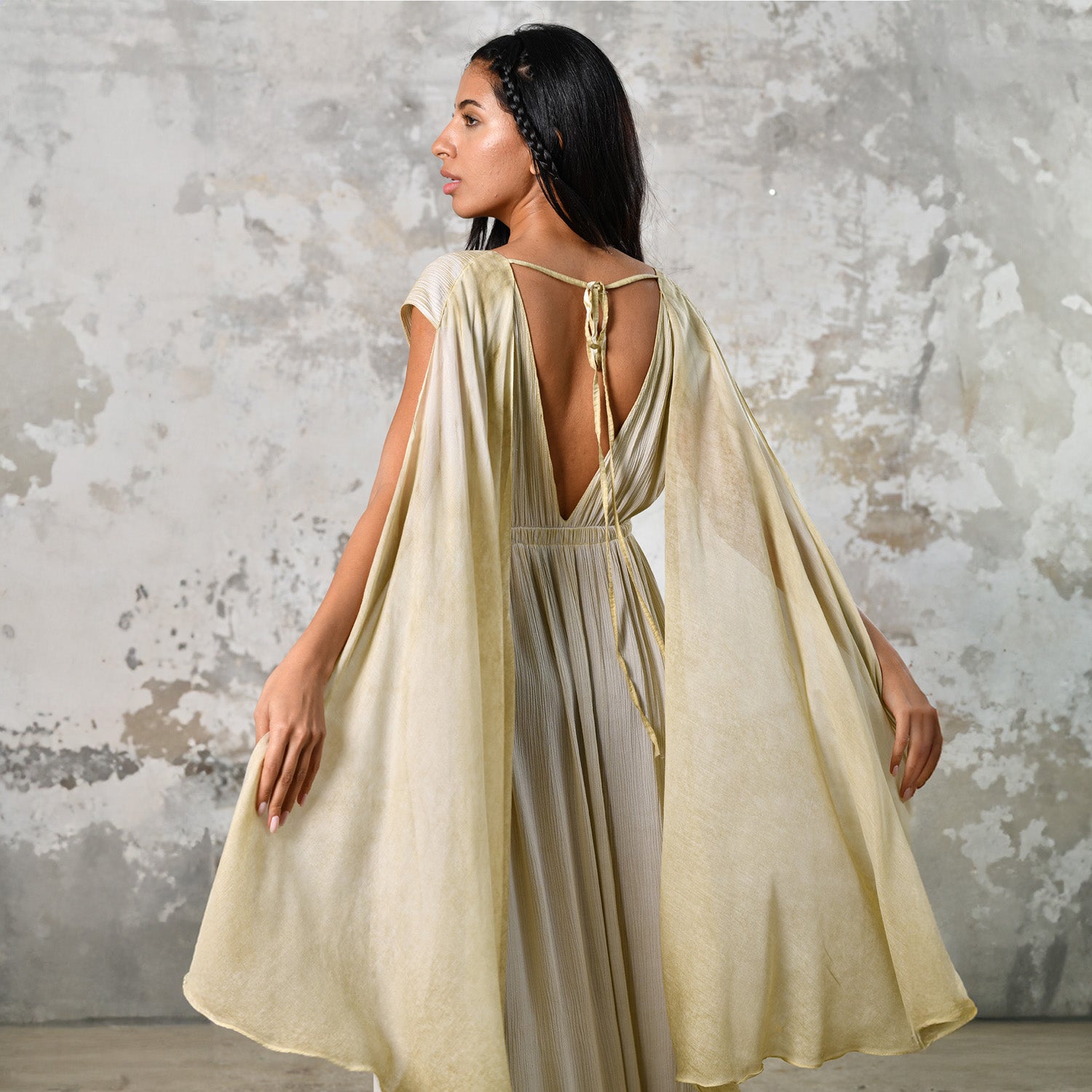 Celebrate divine femininity with our Greek Goddess Vibes Fairy Dress. Ethereal wings and perfect length make it a must-have addition to your wardrobe