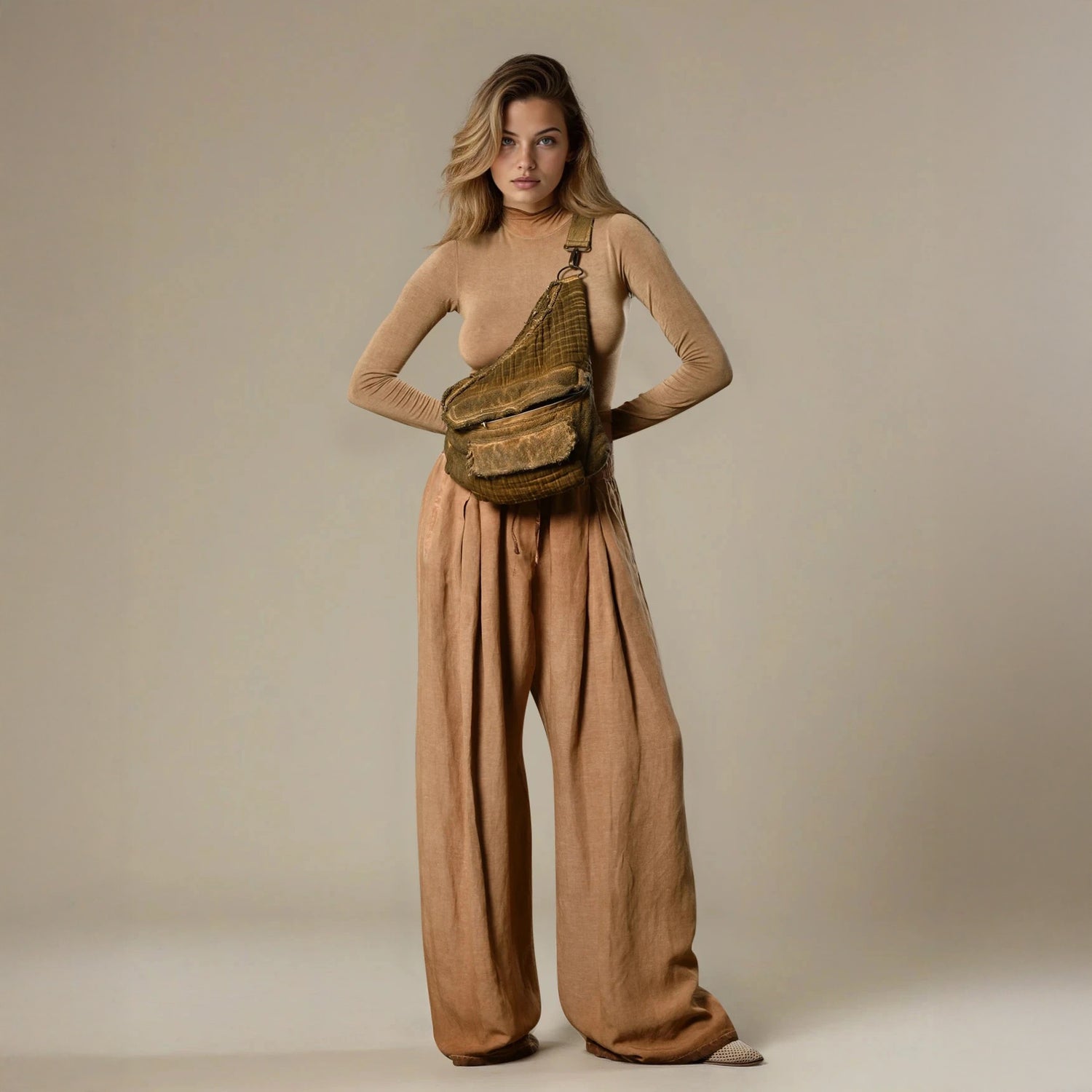 Lumos Crossbody Bag in Desert Sand