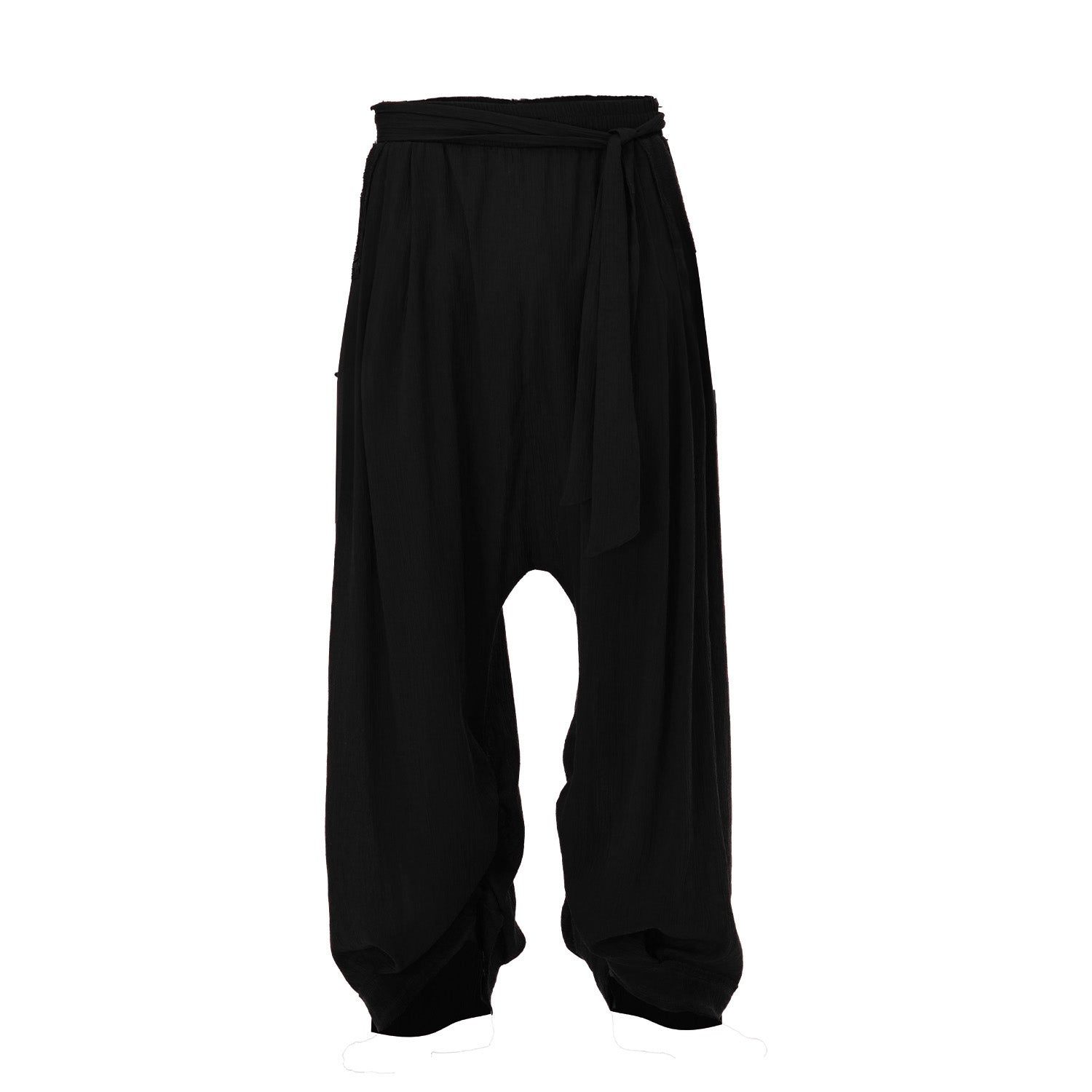 Rune Salvar in Black