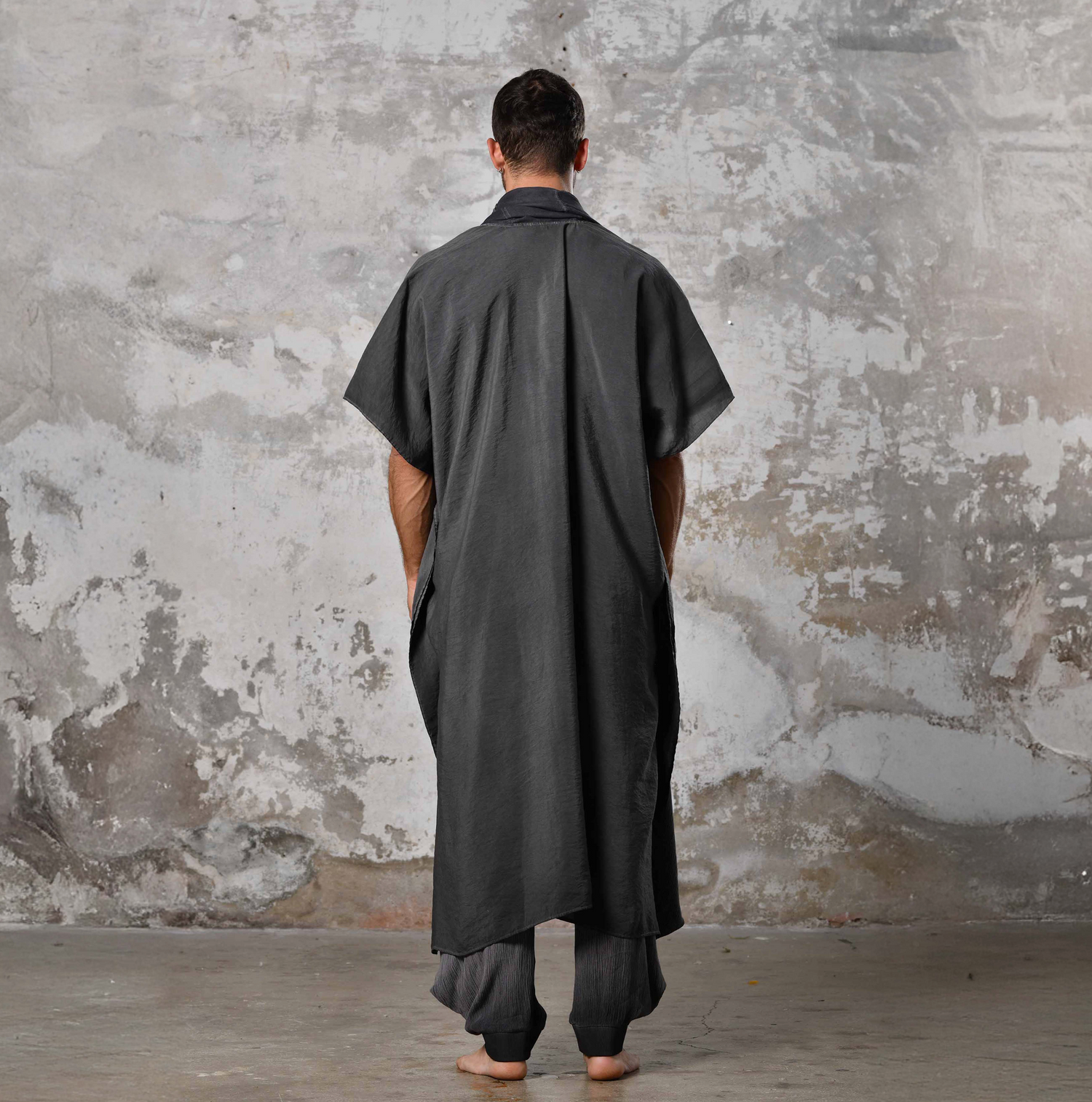 SHAWL Kimono in Charcoal