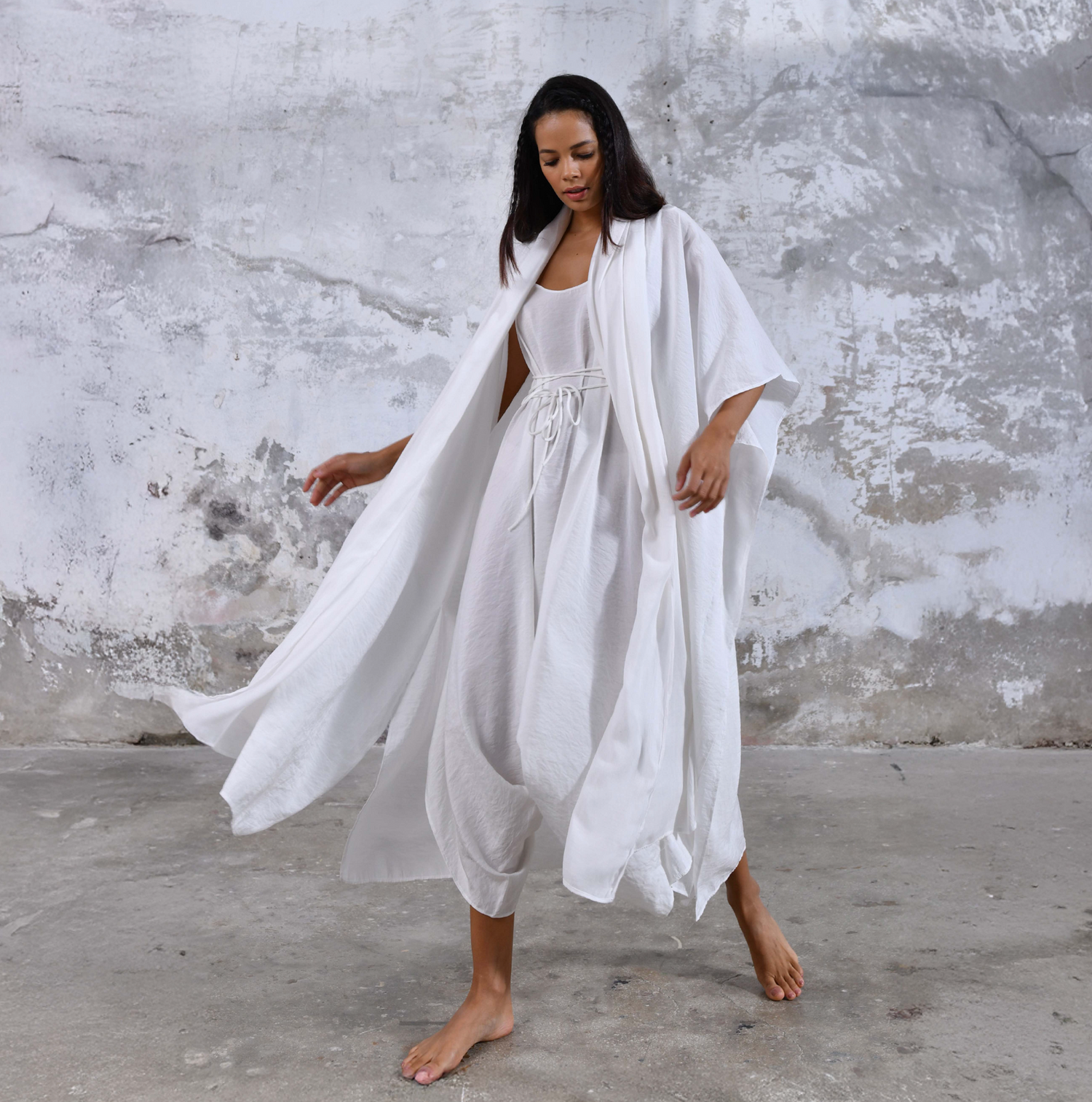 SHAWL Kimono in White