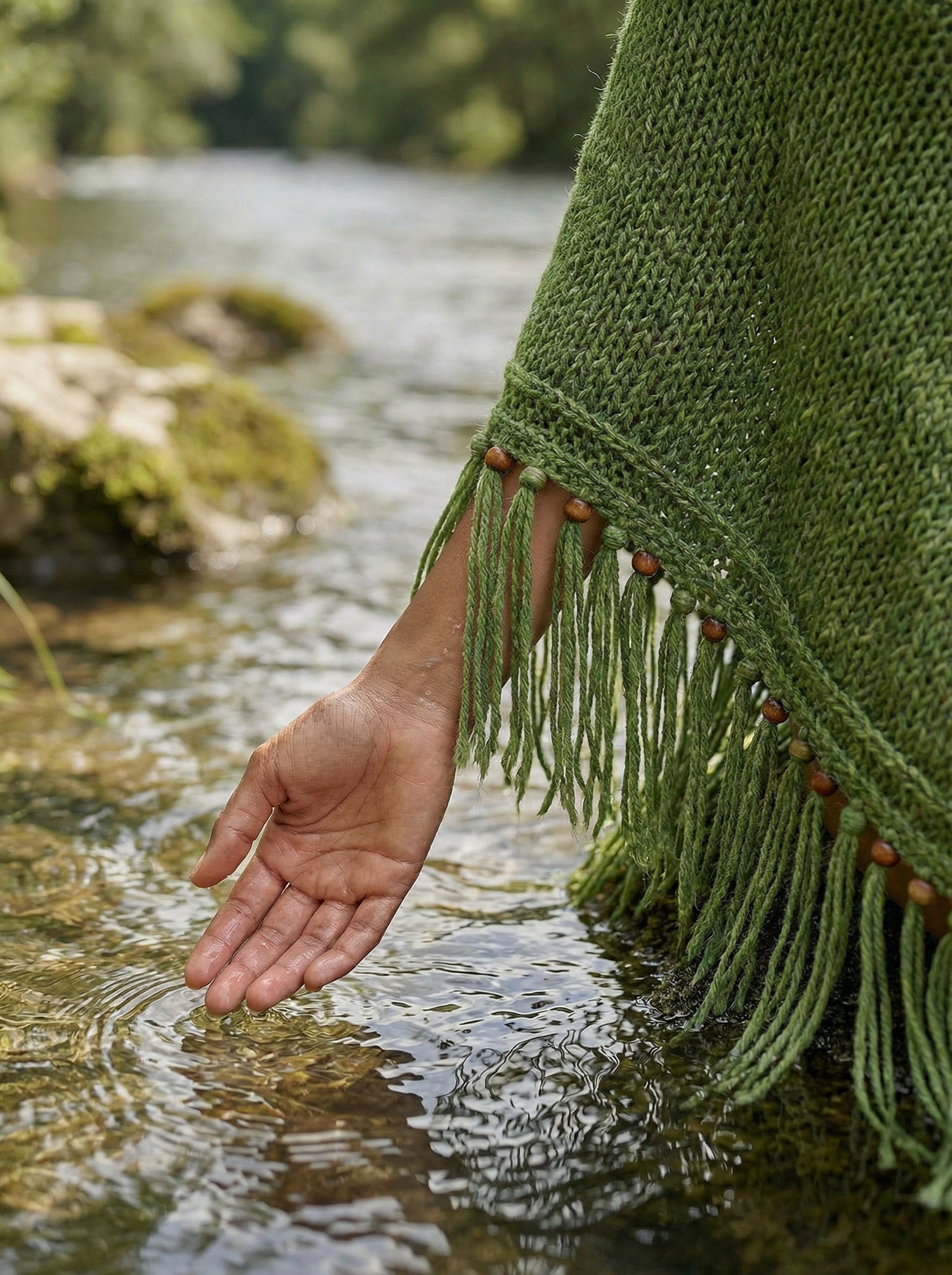 Root Poncho in Forest Green