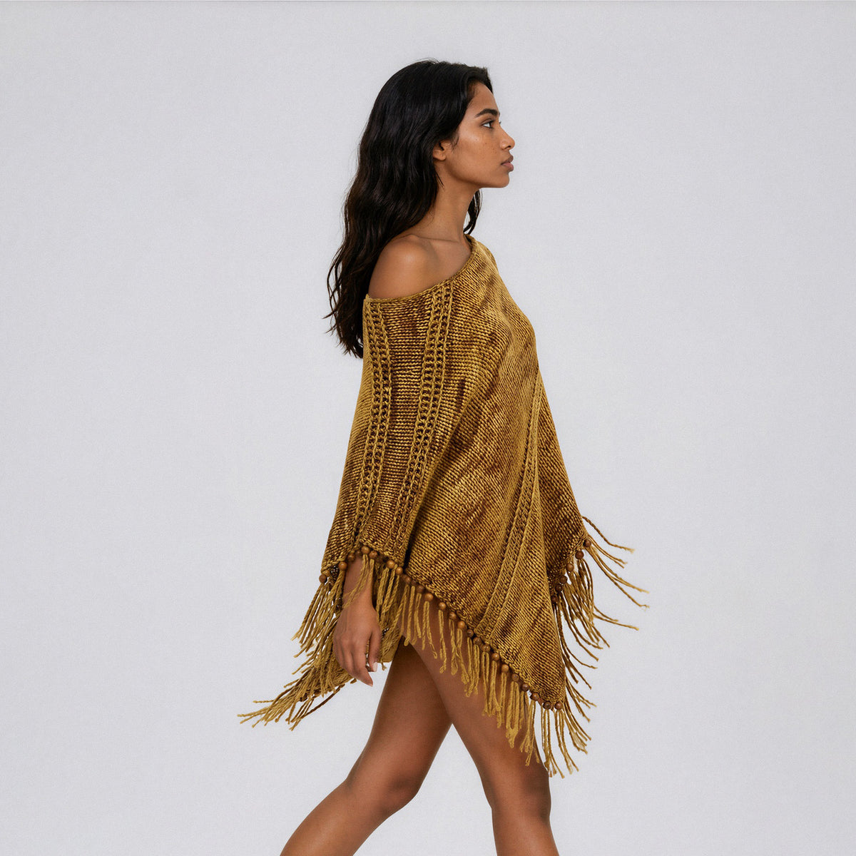 Root Poncho in Gold Brown