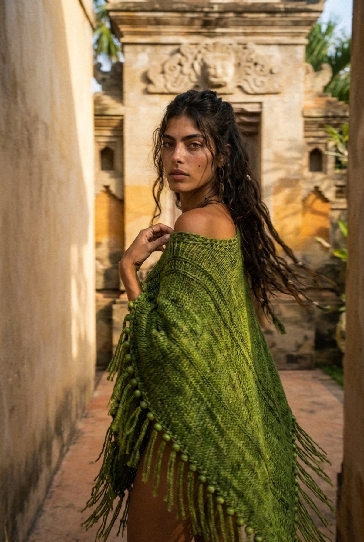 Root Poncho in Forest Green