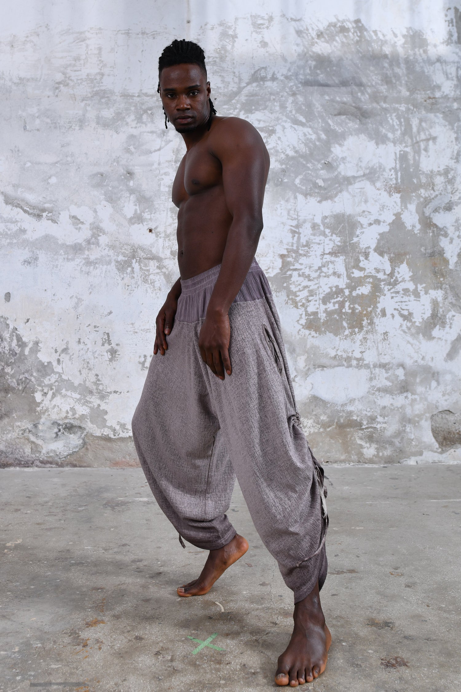 Men's baggy trousers for yoga and meditation, comfortable and breathable men's yoga pants, bohemian-style men's yoga pants with harem cut, organic cotton men's yoga pants for ultimate comfort, casual and stylish men's yoga pants for everyday wear, loose-fitting men's yoga pants, soft and stretchy men's yoga pants for flexibility and ease, wide leg men's yoga pants for maximum movement, relaxed-fit men's yoga pants with drawstring waistband, men burning man outfit rose