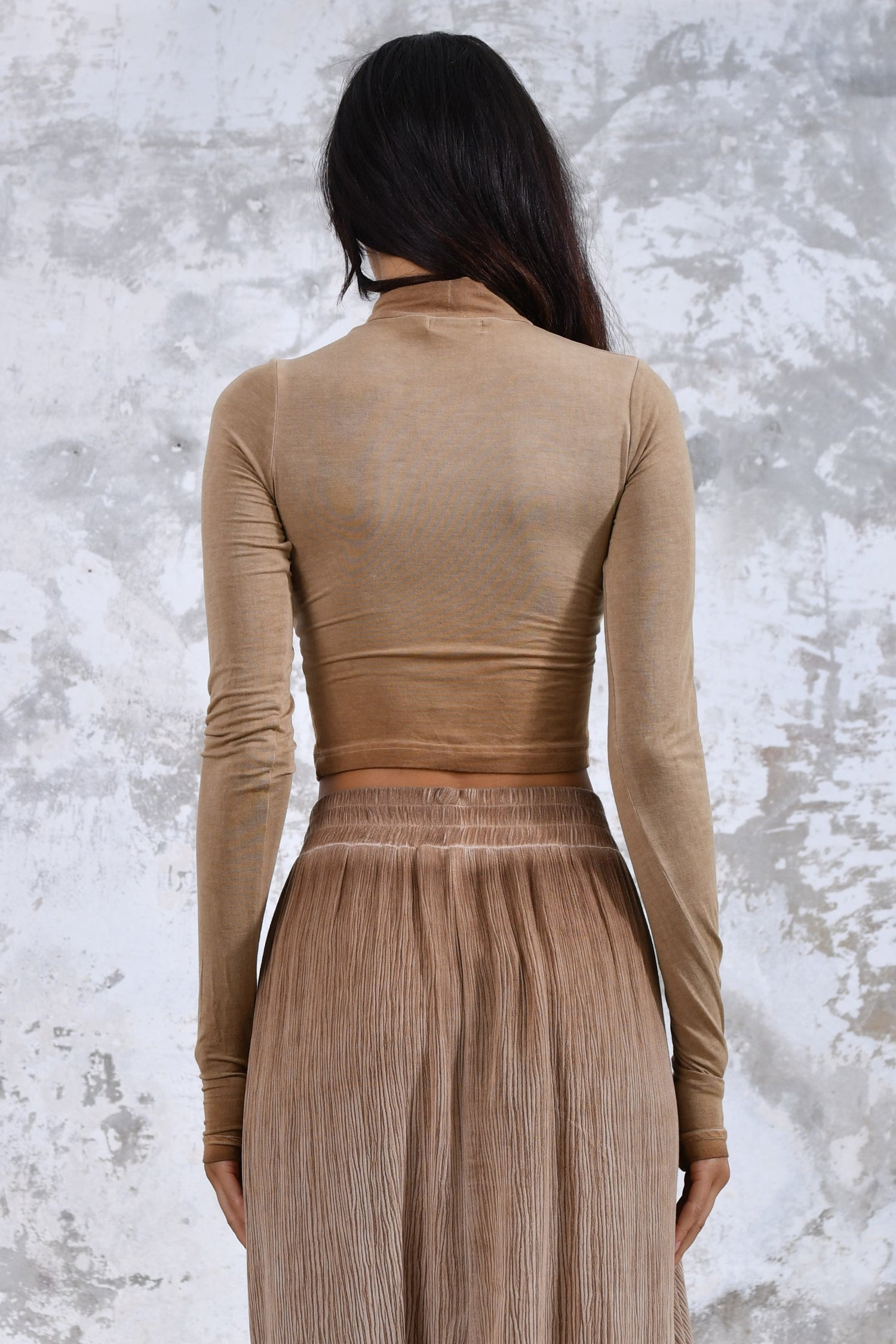 Soft cropped top for women Boho-inspired warrior top Eco-friendly clothing for women Handmade cropped body top Comfortable and stylish warrior top Breathable cropped top for summer Conscious clothing for women Ethical fashion cropped top Sustainable and cruelty-free cropped top Minimalist and versatile cropped body top.