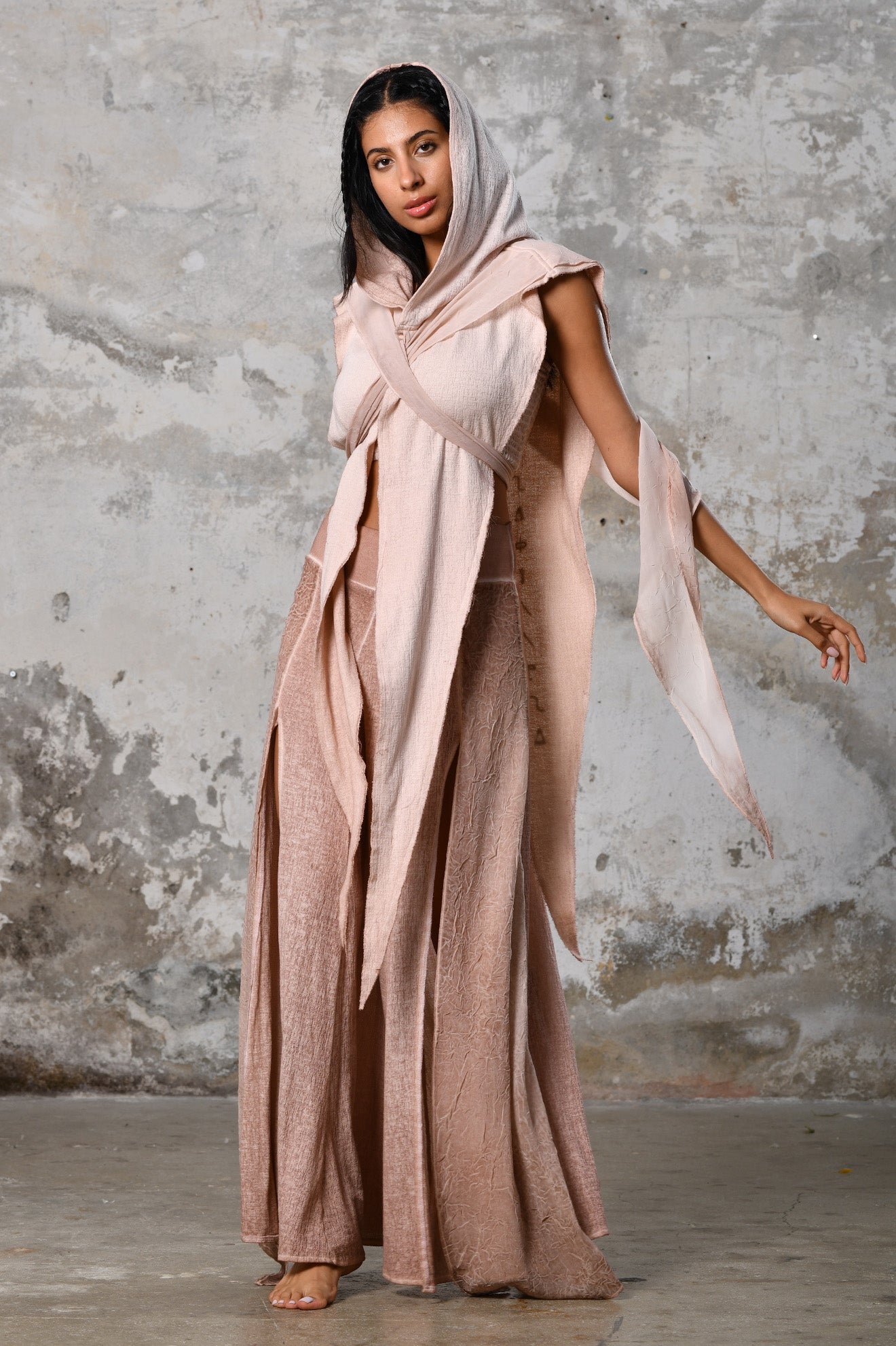 Armus Hood in Powder Pink