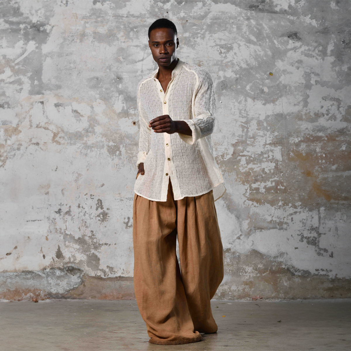 Aros Pants in Desert Sand