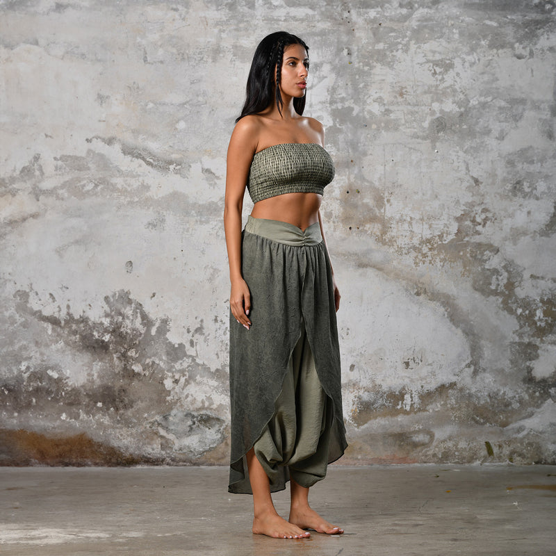 Gaia Salvar in Khaki Green