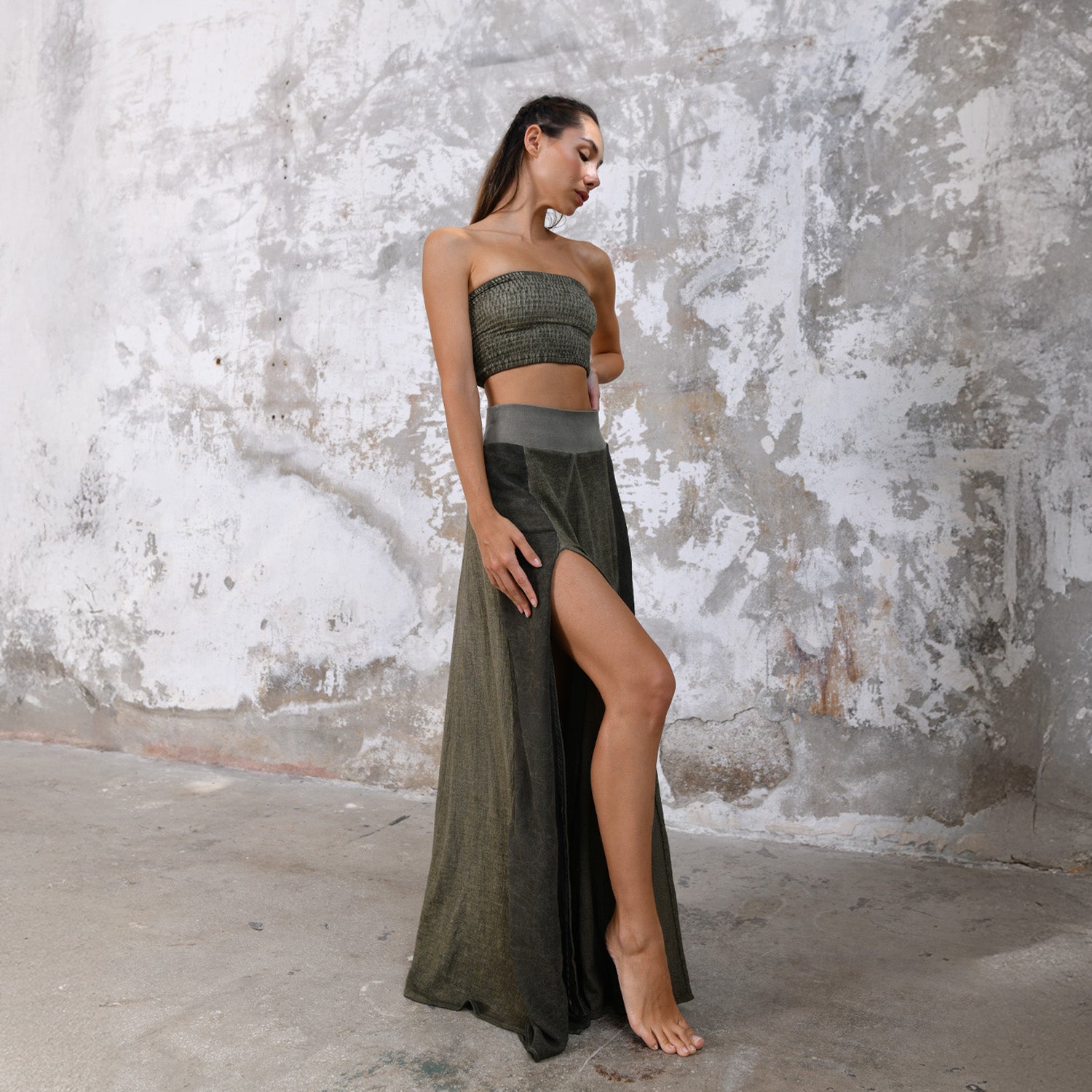 ZHE Skirt in Khaki Green – Zhenabia