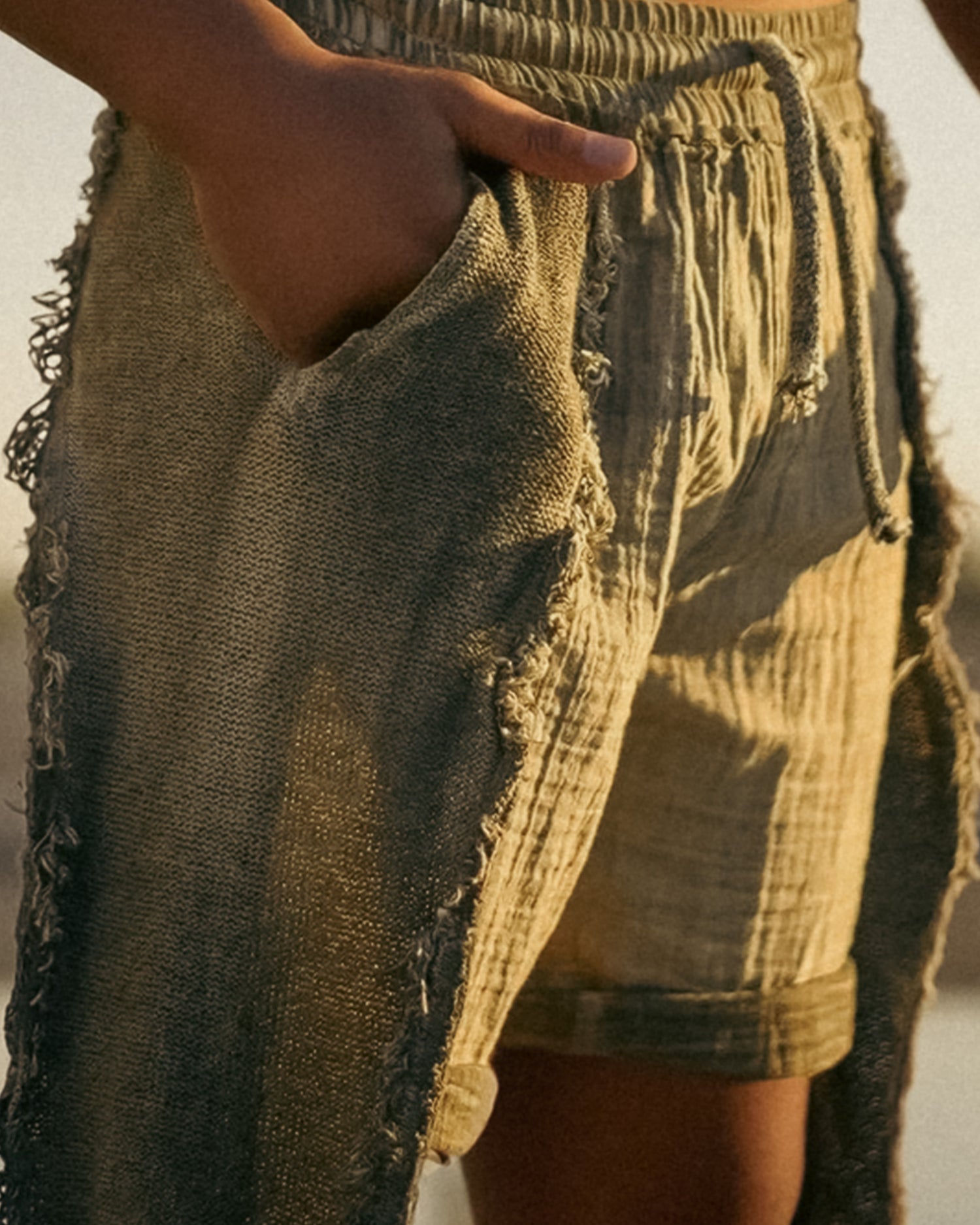 TRIBE Shorts in Khaki Green