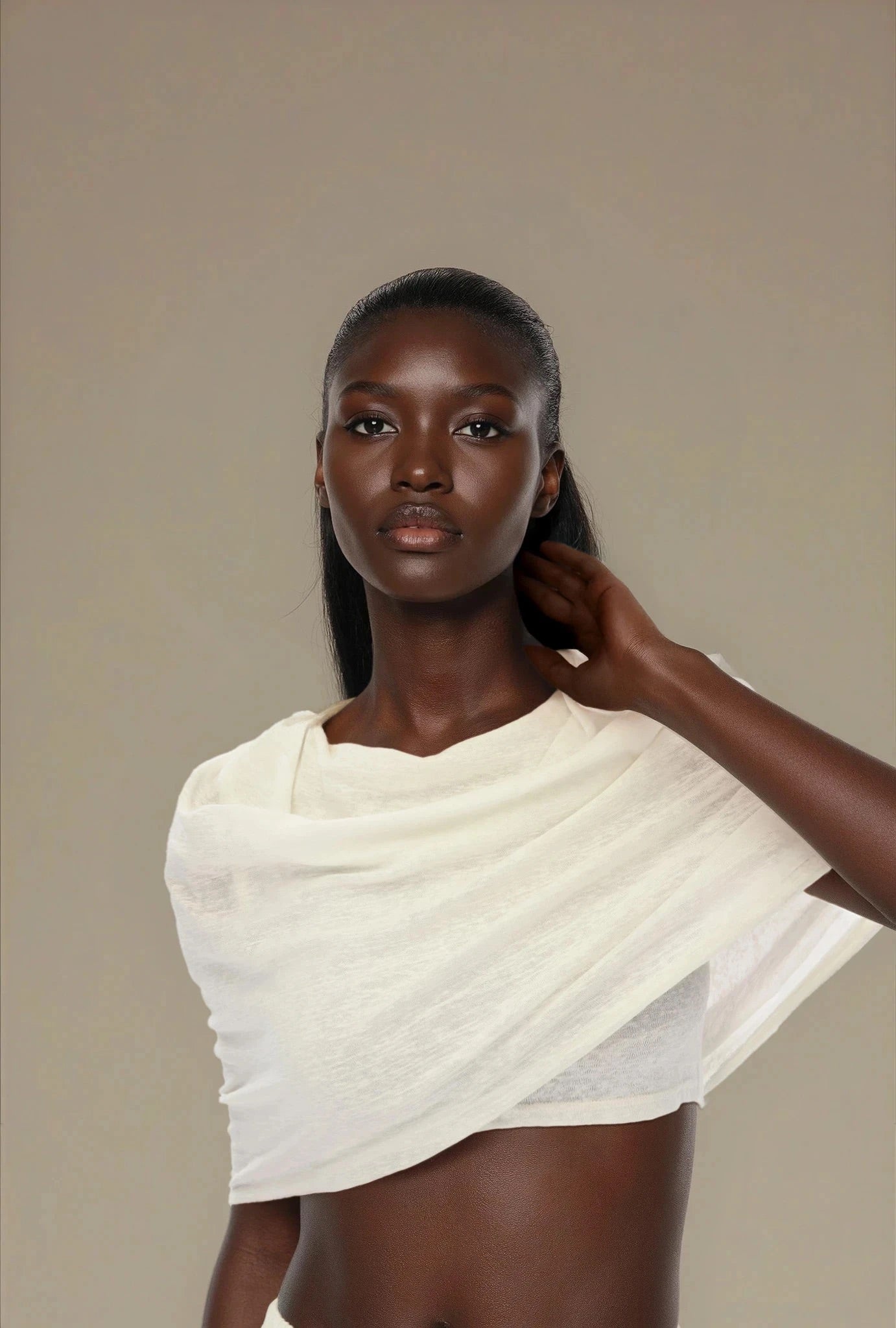 Hera Hooded Top in White