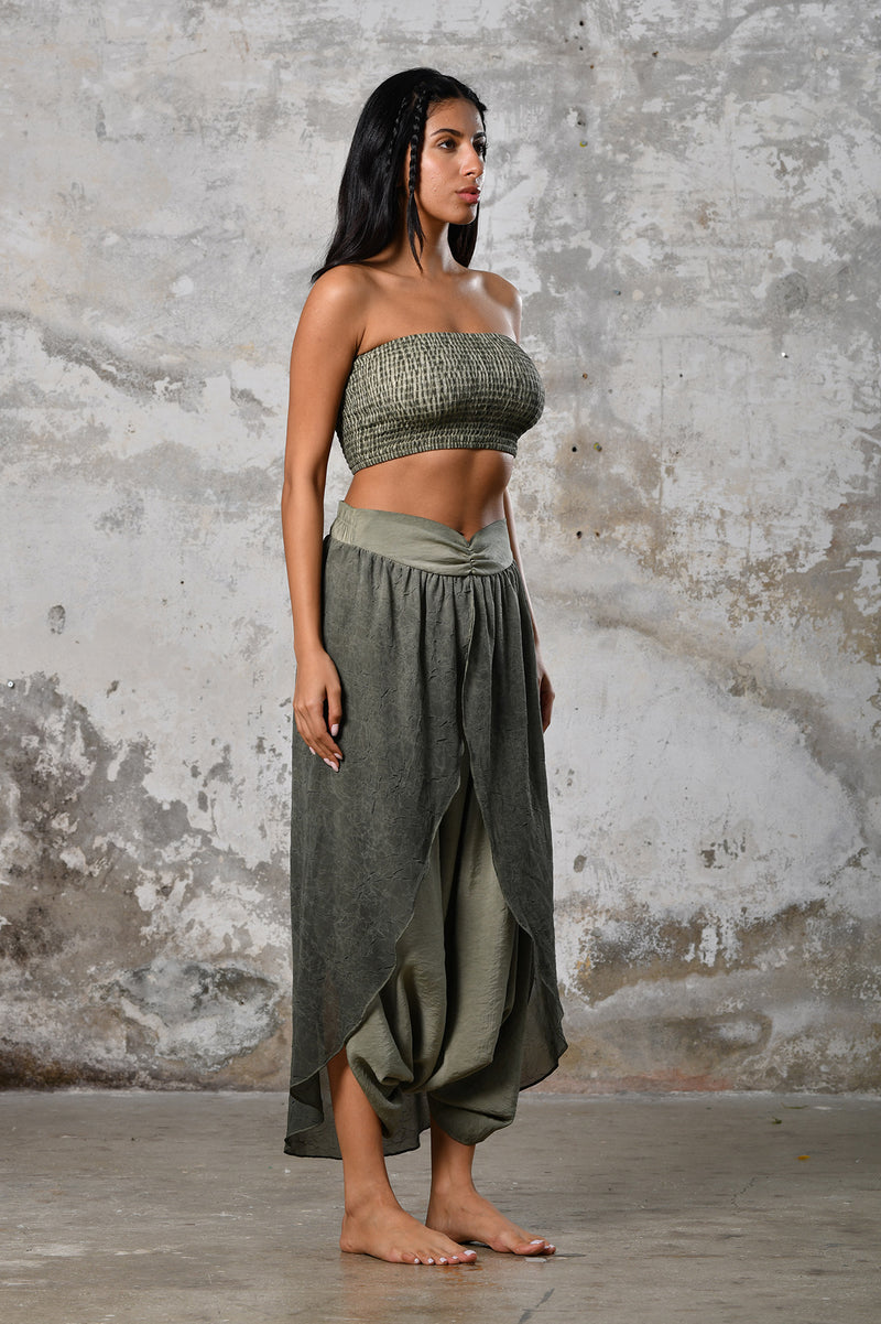Step into timeless boho chic with our Green Boho high split skirt baby blue trousers. Crafted from organic materials, this sexy summer boho yoga pants , eco-conscious fashion for the modern goddess. 