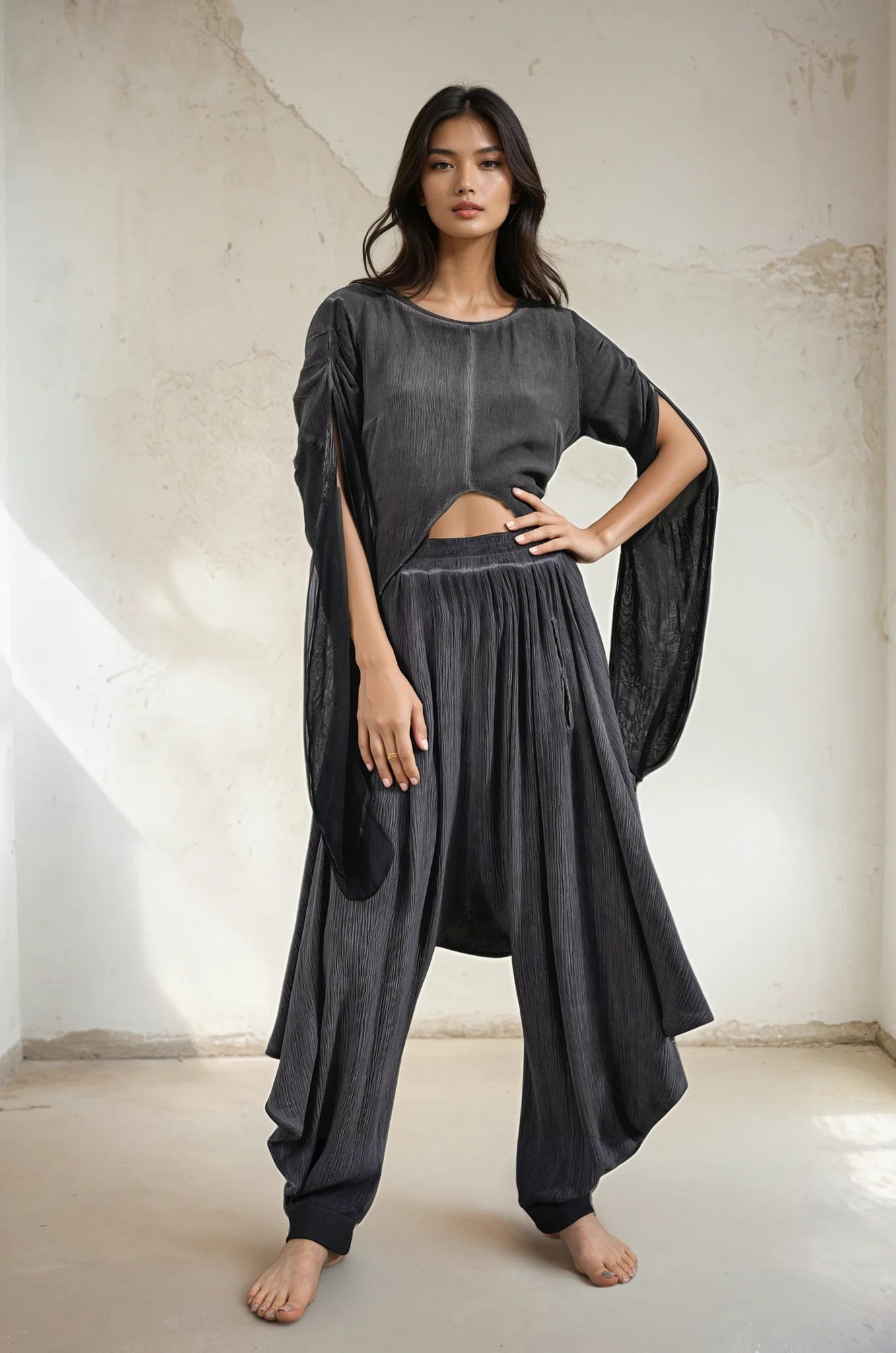 MOON Blouse in Charcoal