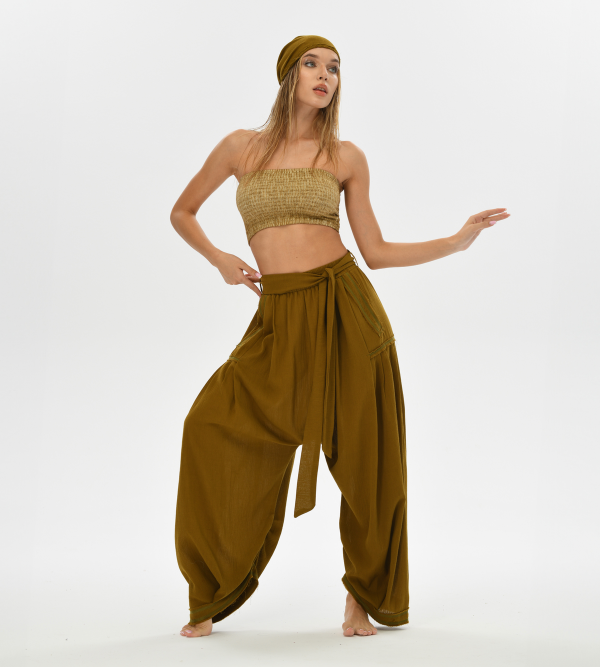 Relaxed fit brown harem pants, crafted from cotton with a loose boho design, perfect for women seeking comfort and style.