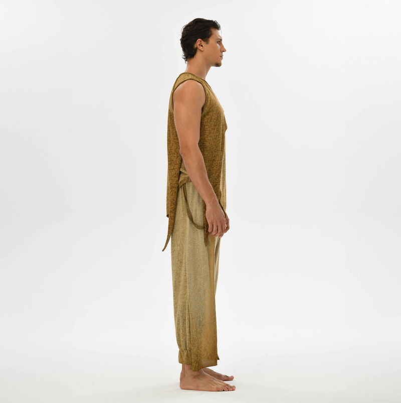 Men’s boho chic harem pants in desert sand, offering a relaxed fit with linen-cotton fabric, perfect for festivals or daily wear.