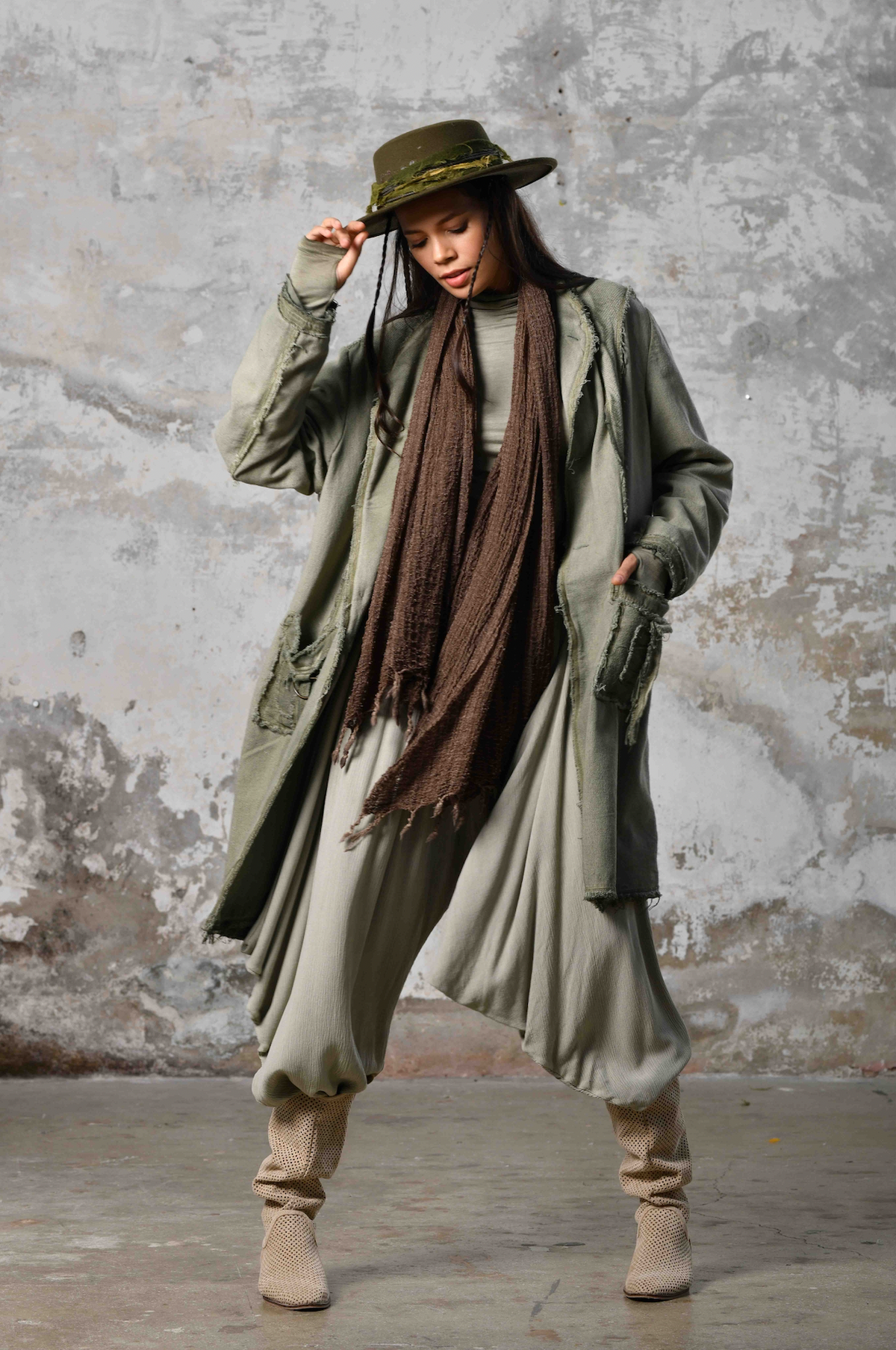 Zhenabia Boho Jacket: Elevate your style with this luxury boho-inspired, sustainable blend of cotton and linen. Functional design, versatile for all seasons, unisex sizing. Sage Green Jacket