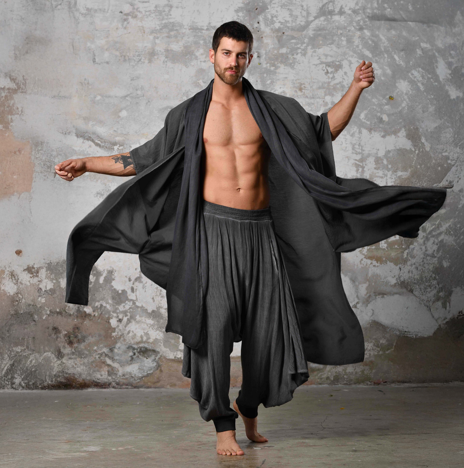 SHAWL Kimono in Charcoal