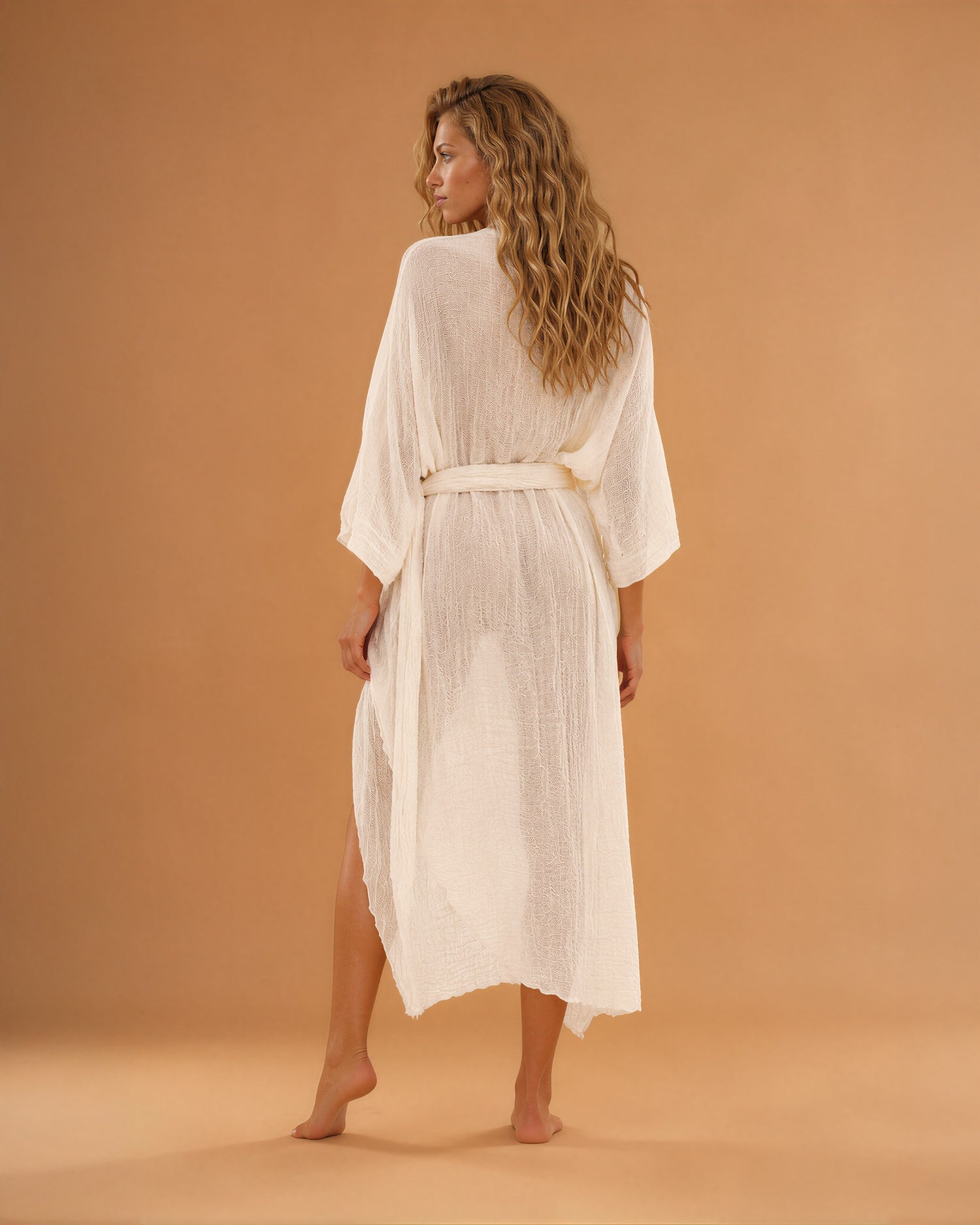 Alya Kimono in White