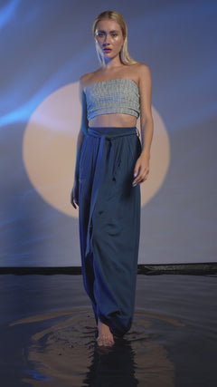 Comfy boho trousers in blue, featuring a loose harem cut and breathable cotton fabric, ideal for casual wear or lounging.